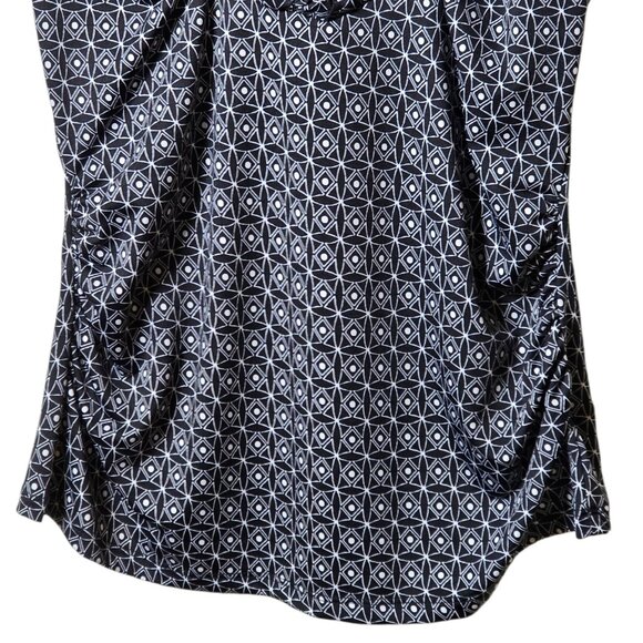 HeartSoul Women's Black/White Geometric Ruffle Neck Top | Size Large NWT - Picture 4 of 13